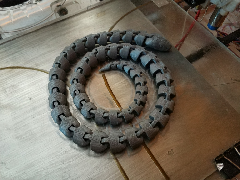 Serpiente Articulada Impresa en 3D | Modelo Flexible de Gran Tamaño - Anti Estrés